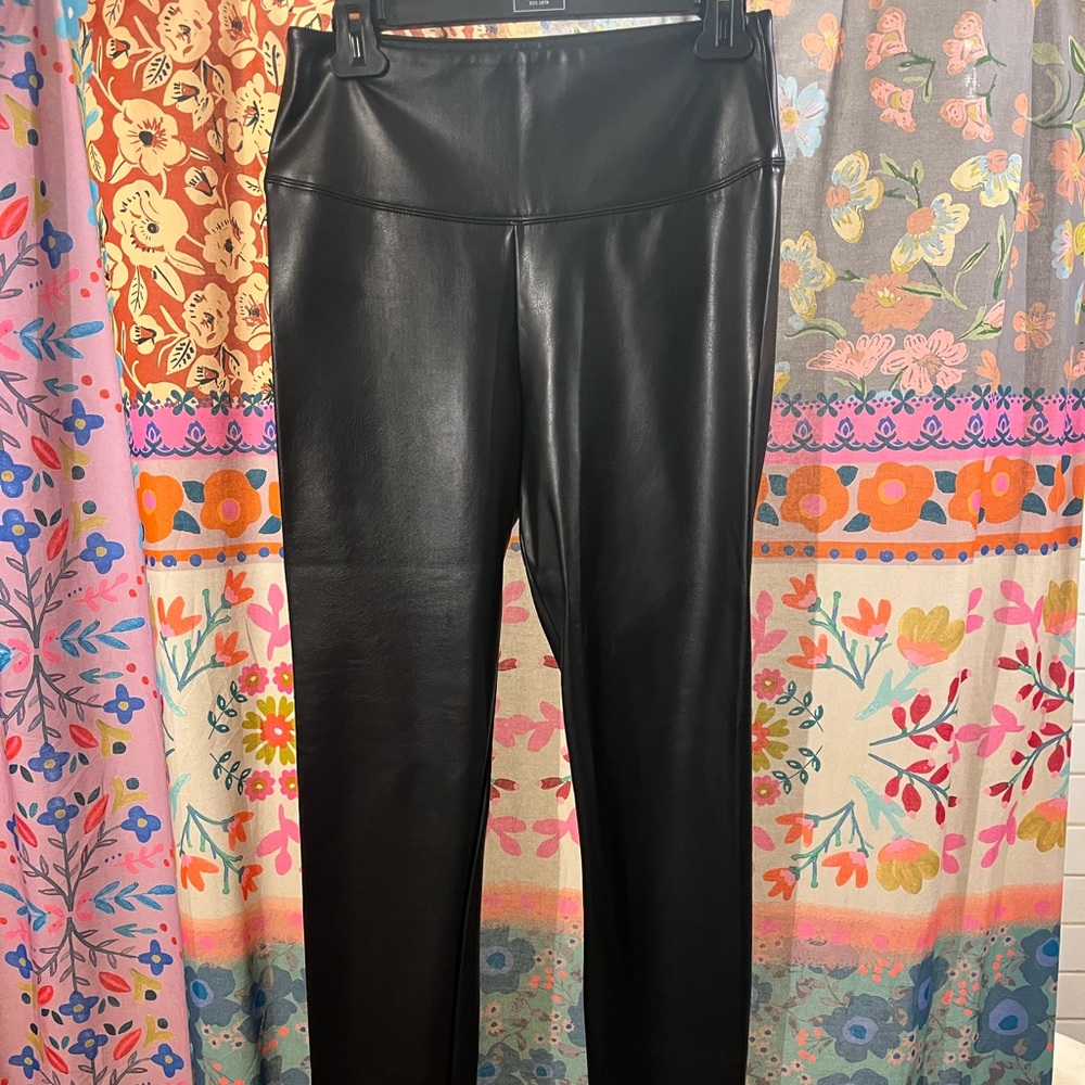 White House Black Market runway leggings